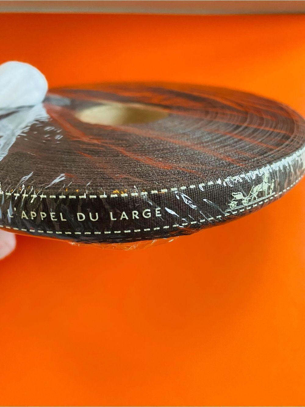 🛍️ Hermes FULL ROLL SEALED Special Edition 2026 Venture Beyond Brown Ribbon - Picture 6 of 9